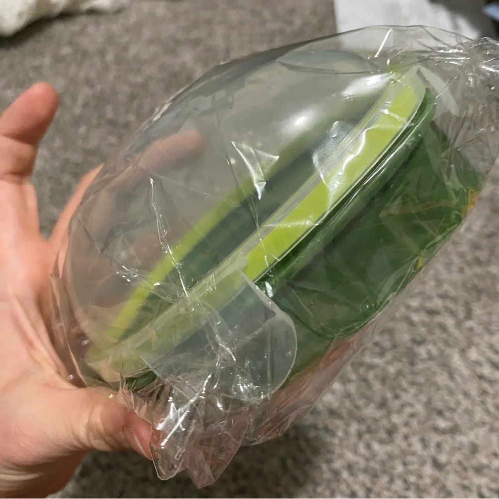726 Green Avocado Saver kitchen Gadget Gift Stocking Stuffer Novelty